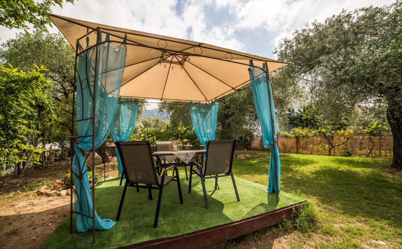 Hotel Fourkos Limenas  Bagian luar foto