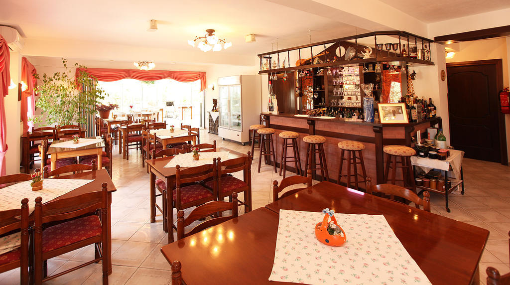 Hotel Fourkos Limenas  Bagian luar foto