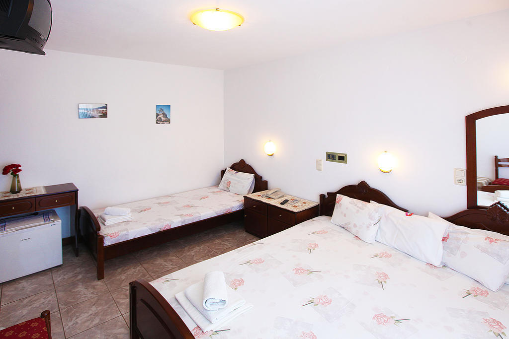 Hotel Fourkos Limenas  Ruang foto