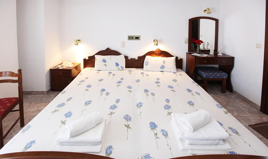 Hotel Fourkos Limenas  Bagian luar foto